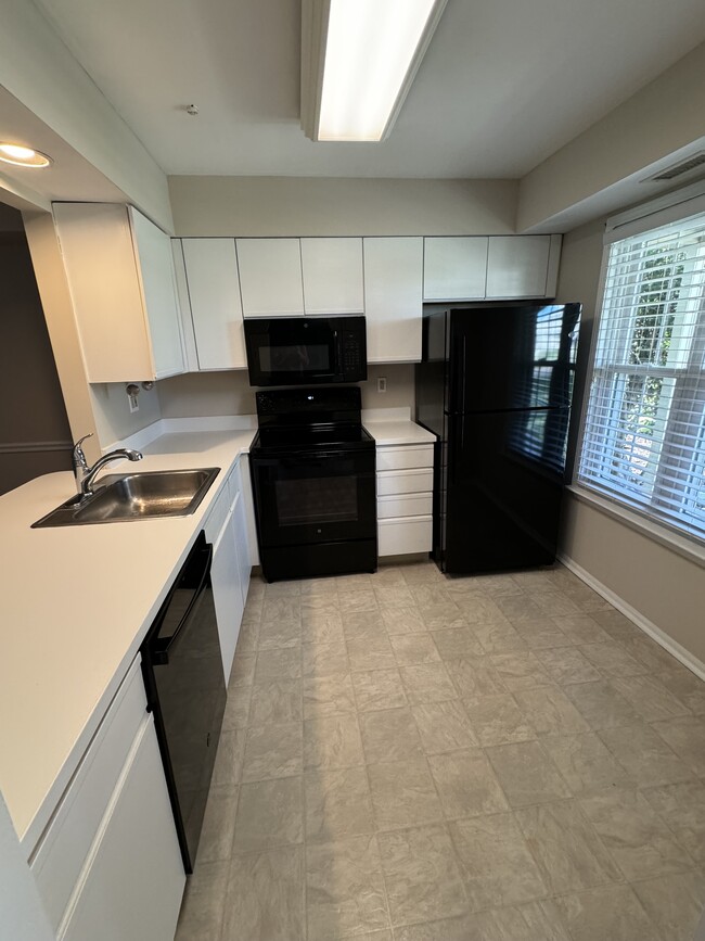 2103 Society Pl, Unit B1 in Newtown, PA - Foto de edificio - Building Photo