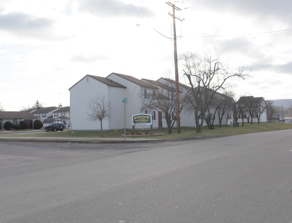 Rosewood Apartments in Berwick, PA - Building Photo