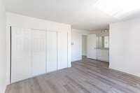 Lankershim Apartments in North Hollywood, CA - Building Photo - Interior Photo