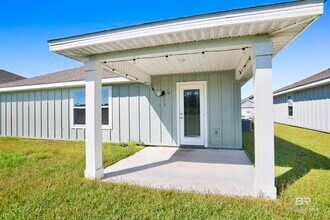 22420 Aleutian Ave in Foley, AL - Foto de edificio - Building Photo