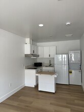 14601 Lofty St, Unit Apt 1 in Irvine, CA - Building Photo - Building Photo