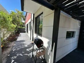 722 NE 15th Ave in Fort Lauderdale, FL - Building Photo - Building Photo