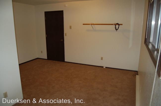 2873 NW Glenridge Dr in Corvallis, OR - Building Photo - Building Photo