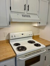 3408 SW Burnett Rd in Topeka, KS - Building Photo - Building Photo