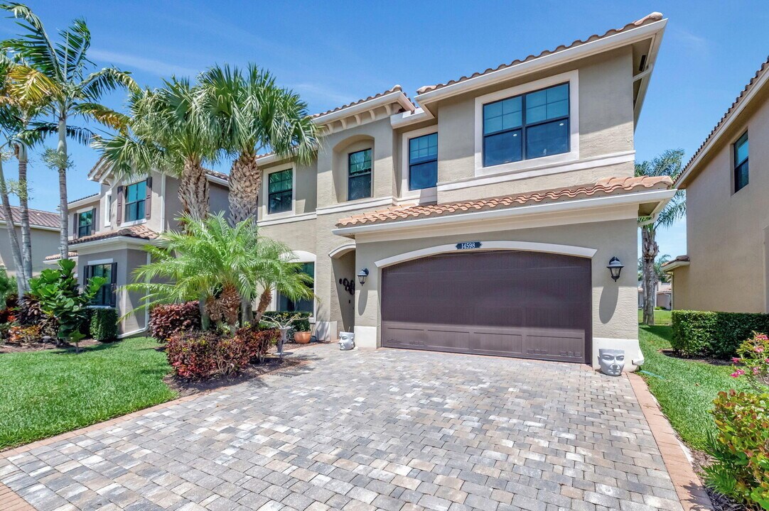 14598 Alabaster Ave in Delray Beach, FL - Building Photo