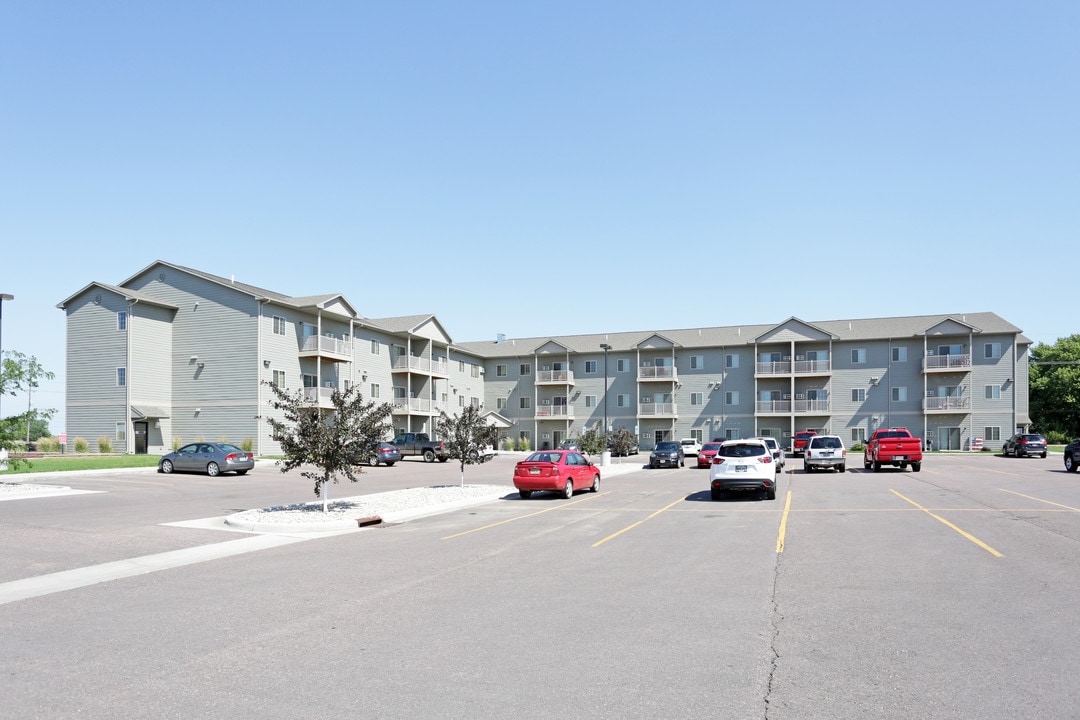 Pheasant Ridge Village Apartments in Mitchell, SD - Building Photo