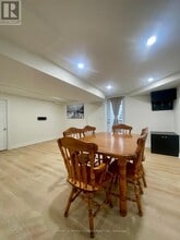 319 Barber Dr in Halton Hills, ON - Building Photo - Building Photo