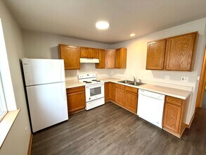 4524 Twain Cir in Ames, IA - Building Photo - Building Photo