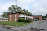 552-558 Riverview Dr in Columbus, OH - Foto de edificio - Building Photo