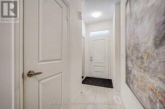 50 Edinburgh Dr in Brampton, ON - Building Photo - Building Photo