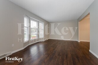 1300 SW 22nd St in Blue Springs, MO - Building Photo - Building Photo