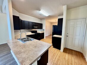 3302 Allington Ct in Houston, TX - Building Photo - Building Photo