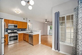 9961 E Idaho Cir in Aurora, CO - Building Photo - Building Photo