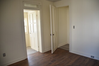84 Pennsylvania Ave, Unit B in Westminster, MD - Building Photo - Building Photo