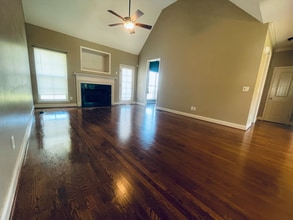 770 Ridgefield Way in Odenville, AL - Foto de edificio - Building Photo