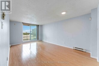 1440 Heron Rd in Ottawa, ON - Building Photo - Building Photo