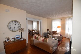 30 Claflin Rd in Brookline, MA - Foto de edificio - Building Photo