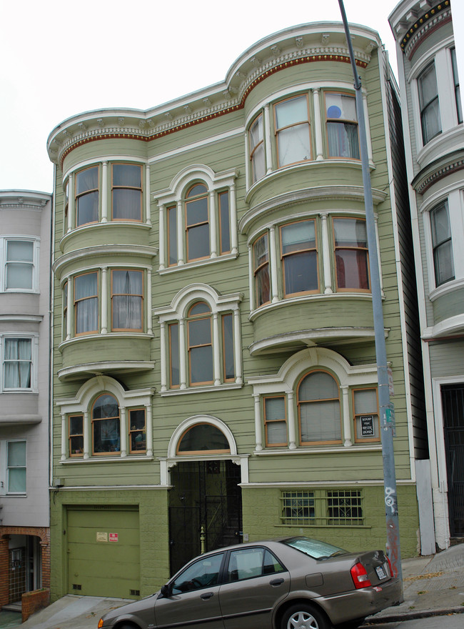 1141-1147 Montgomery St in San Francisco, CA - Building Photo - Building Photo