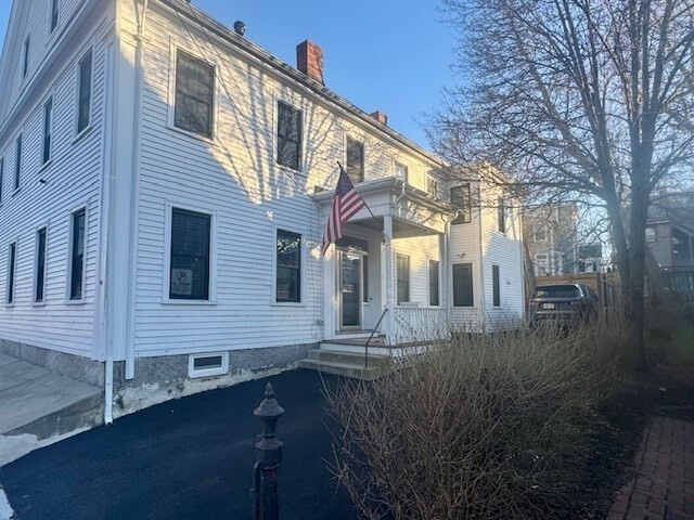 46 Middle St in Newburyport, MA - Building Photo
