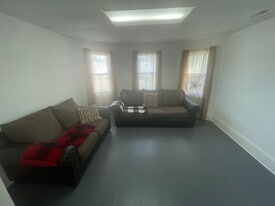 438 Park Ave in Worcester, MA - Building Photo