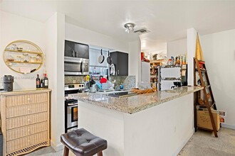 3122 Hibiscus St in Miami, FL - Building Photo - Building Photo