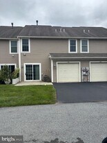 312 Emerald Ln in Wyomissing, PA - Building Photo