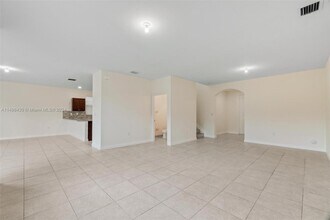 241 SE 35th Ave in Homestead, FL - Building Photo - Building Photo