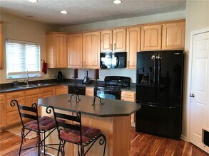 704 Park Plaza E in Wexford, PA - Building Photo - Building Photo