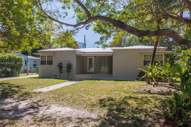 250 NE 48th St in Miami, FL - Building Photo - Building Photo