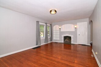 6055 Central Ave in Indianapolis, IN - Building Photo - Building Photo