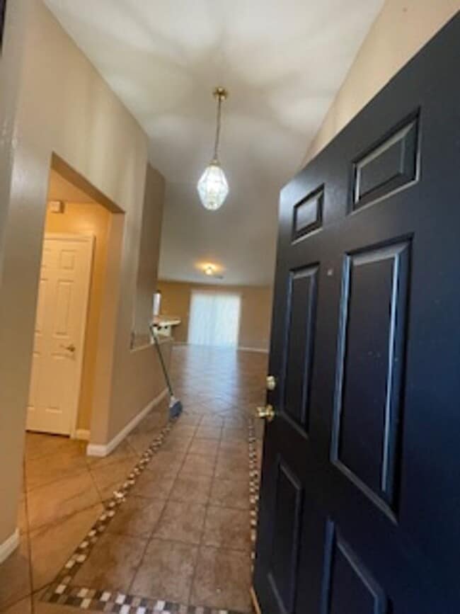 12120 Stonington St in Bakersfield, CA - Building Photo - Building Photo