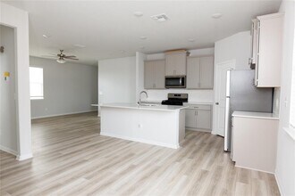 6206 Marsh Ln in Buda, TX - Building Photo - Building Photo