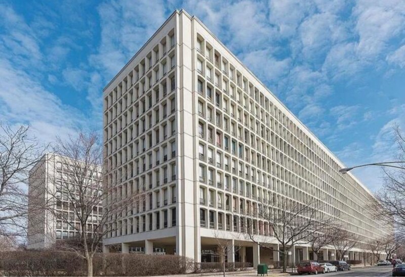 1400 E 55th Pl in Chicago, IL - Building Photo