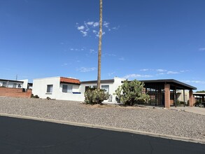 139 N Camino Del Varonil in Green Valley, AZ - Foto de edificio - Building Photo