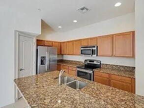3047 SW Otter Ln in Stuart, FL - Building Photo - Building Photo