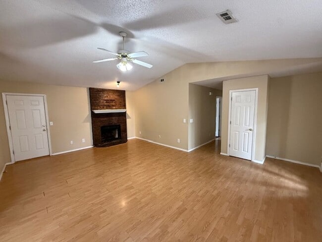 172 James St in Farmington, AR - Building Photo - Building Photo