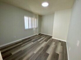 7084 Island Village Dr in Long Beach, CA - Building Photo