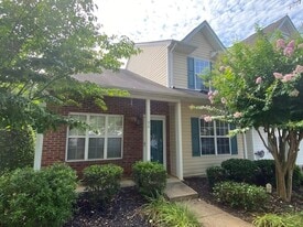 96 Tannenbaum Cir in Greensboro, NC - Building Photo