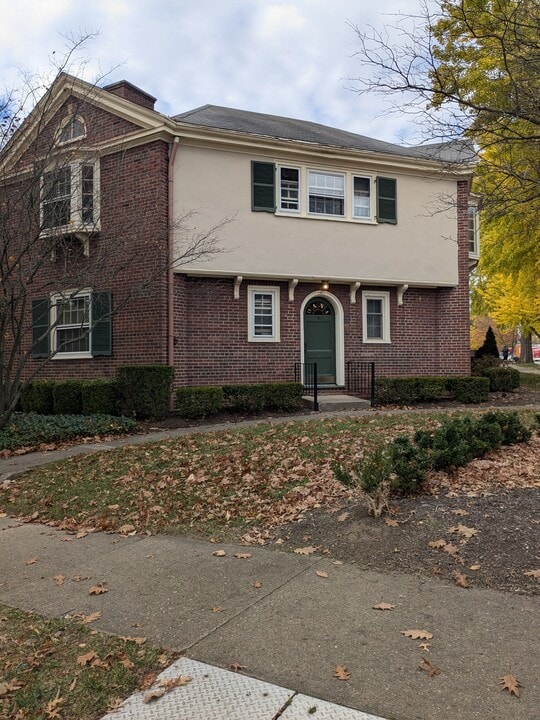 6786 Chestnut St in Cincinnati, OH - Building Photo