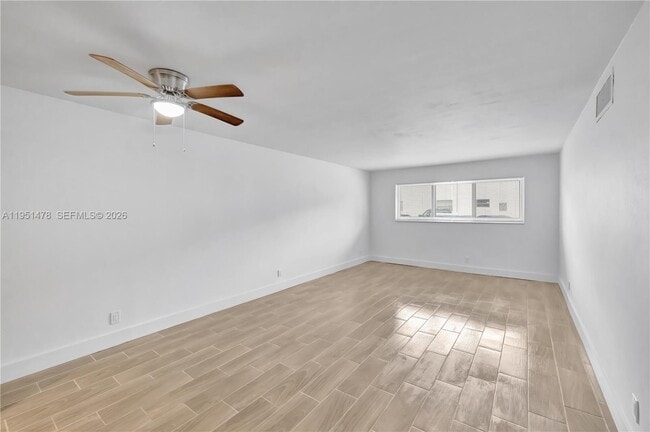 1939 Jefferson St in Hollywood, FL - Foto de edificio - Building Photo