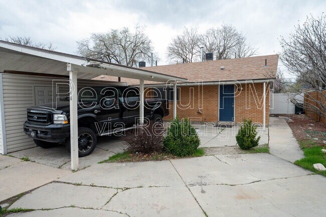 3644 S 700 E in South Salt Lake, UT - Building Photo - Building Photo