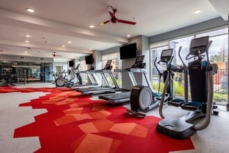 The Monarch in Des Plaines, IL - Building Photo - Building Photo