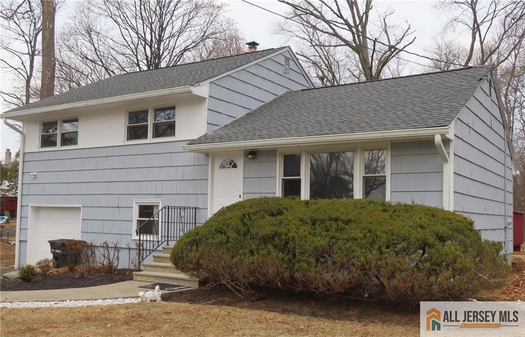 285 River Rd in Piscataway, NJ - Building Photo