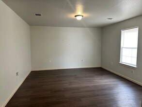 628 Luke St in Dayton, TX - Building Photo - Building Photo