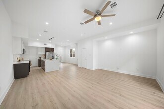 1512 Barbee St in Houston, TX - Foto de edificio - Building Photo