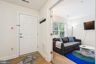 533 Girard St in Gaithersburg, MD - Building Photo - Building Photo