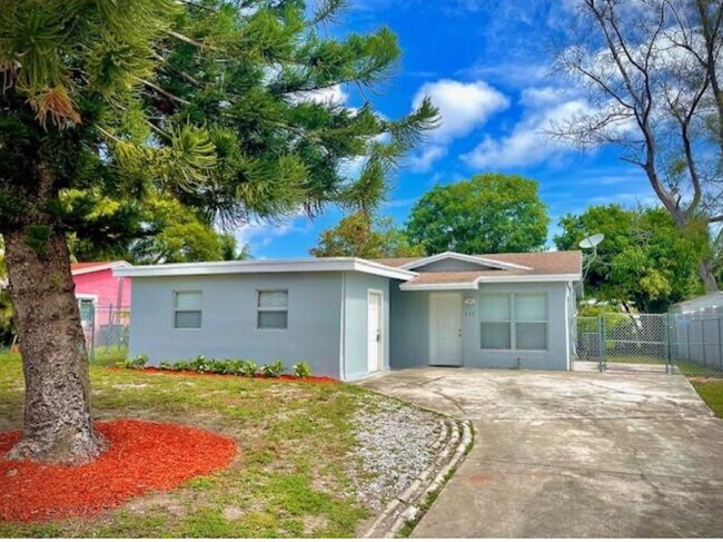 property at 121 NW 7th Ct