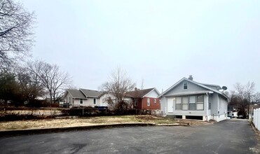 8931 Argyle Ave in Overland, MO - Building Photo - Building Photo