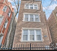 7741 S Yates Blvd in Chicago, IL - Building Photo