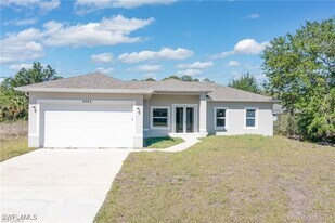 2023 Robert Ave in Alva, FL - Building Photo